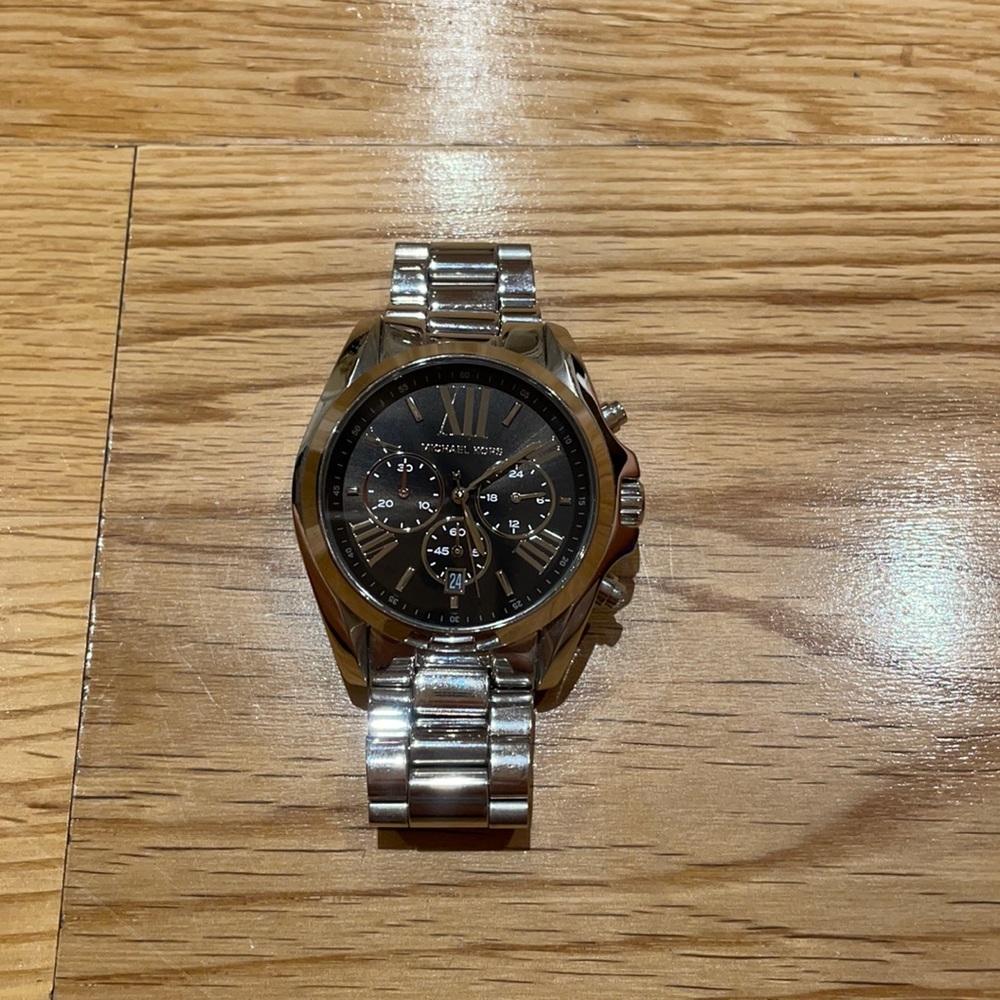 Michael Kors Mk5705 'bradshaw' Chronograph Bracelet Unisex Watch